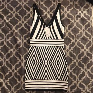 BANDAGE PATTERNED BEBE DRESS